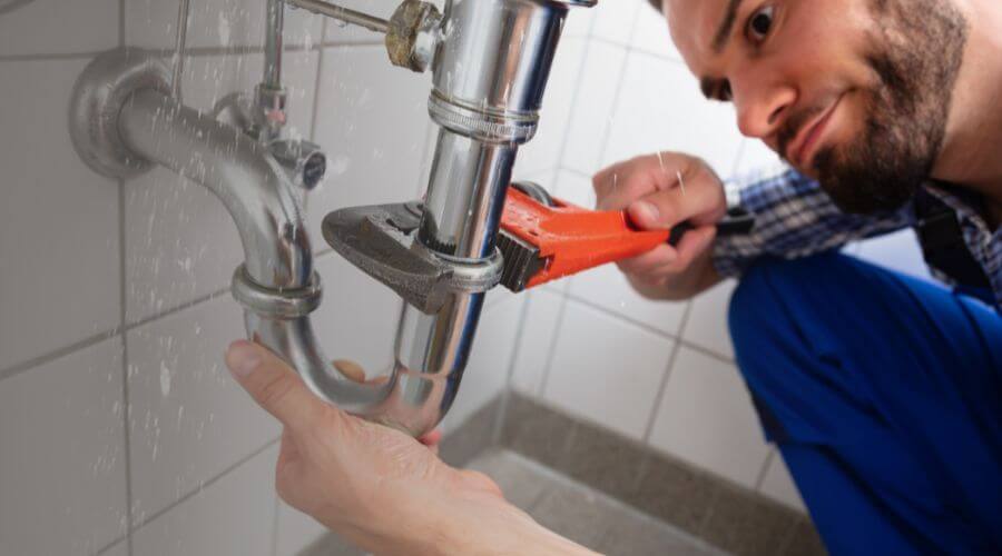 Expert burst pipe repair services in Rhoadesville, VA